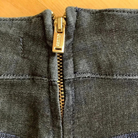 GUESS Skinny Denim Tailored Legging  Size 27 - Picture 9 of 16